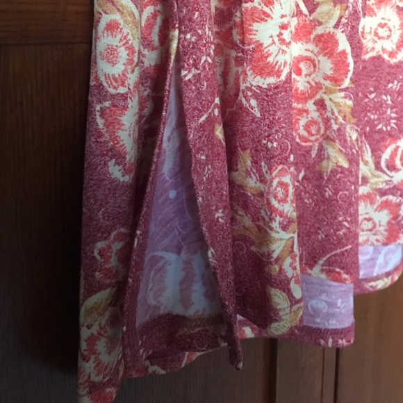 ✨HOST PICK✨NWT-LuLaRoe Perfect T - Picture 4 of 7